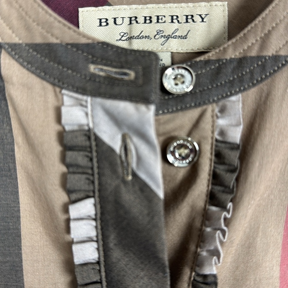 Burberry Plaid Print Cotton Mock Neck Blouse. Size US 4. - Picture 6 of 17